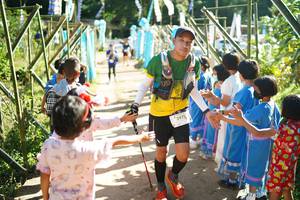 BIB: 2975
                            <button type="button" onclick="openModal(19060527)" class="btn btn-primary btn-sm float-right btn-popup" data-toggle="modal" data-target=".modal-high-quality">
                        <i class="fas fa-shopping-cart"></i> Add to Cart
                    </button>
                                            <button type="button" onclick="isThisMe(19060527, true)" class="btn btn-success btn-sm float-right btn-popup btn-isme hidden" data-toggle="tooltip" data-placement="bottom" title="นี่คือรูปของคุณใช่ไหม คลิกที่นี่เพื่อเอาเข้าอัลบั้ม">
                        <i class="fas fa-plus"></i> Add to album
                    </button>
                    <button type="button" onclick="isThisMe(19060527, false)" class="btn btn-warning btn-sm float-right btn-popup btn-isnotme hidden">
                        <i class="fas fa-ban"></i> Remove from album
                    </button>